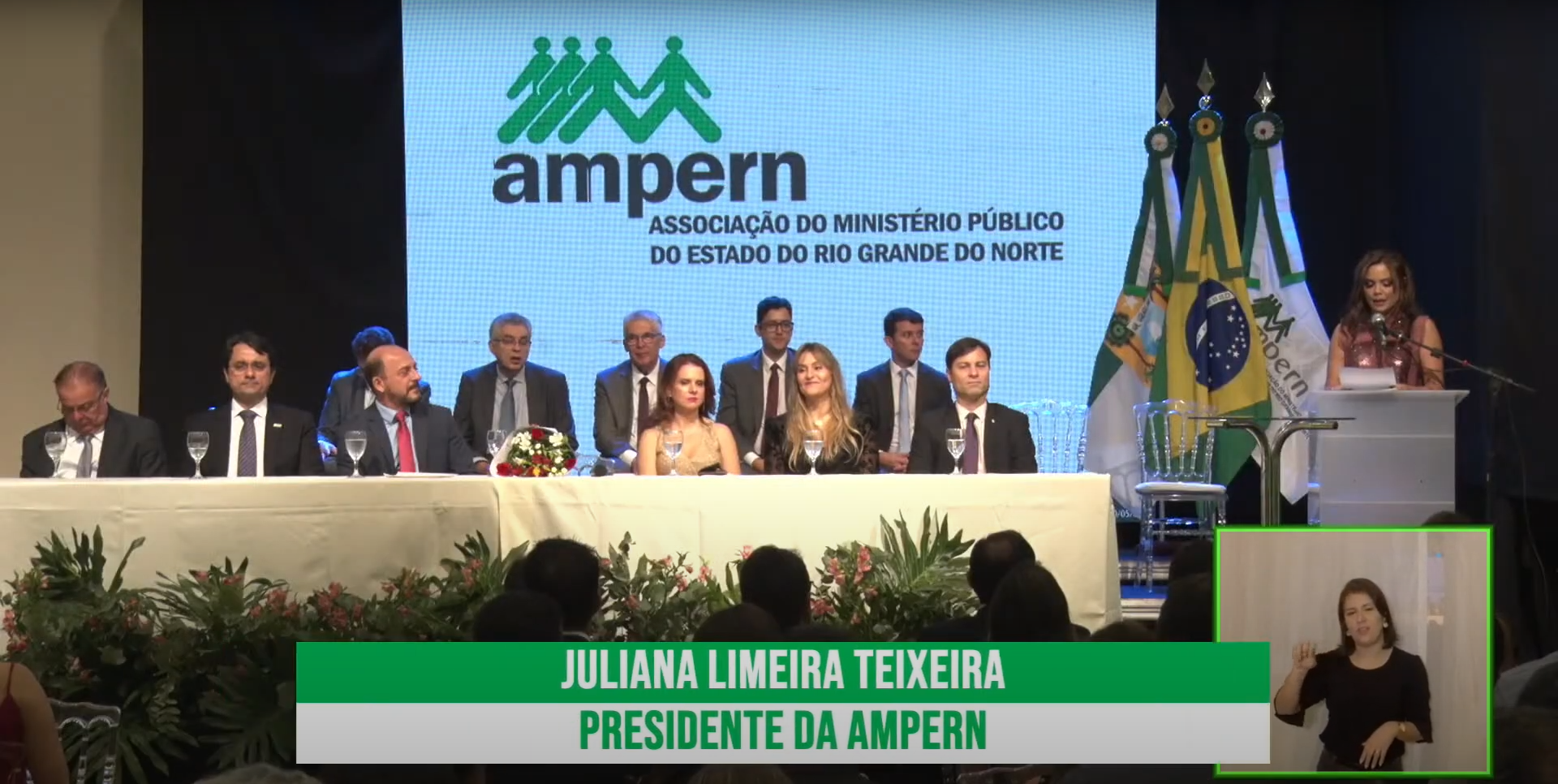 Juliana Limeira é empossada presidente da AMPERN